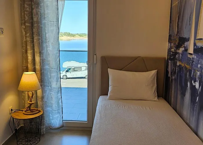 Апартаменты Sunside2 Нин