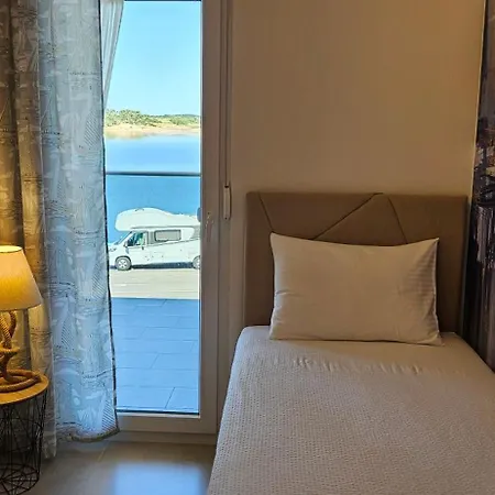 Apartament Sunside2 Nin